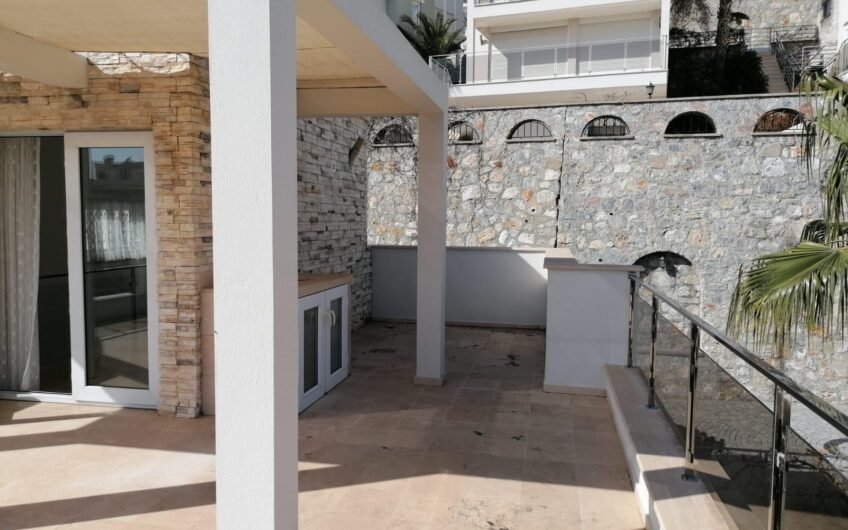 Villa for sale in a complex with full activities