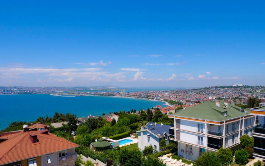 Residential complex in Büyükçekmece, Istanbul with apartments with great views
