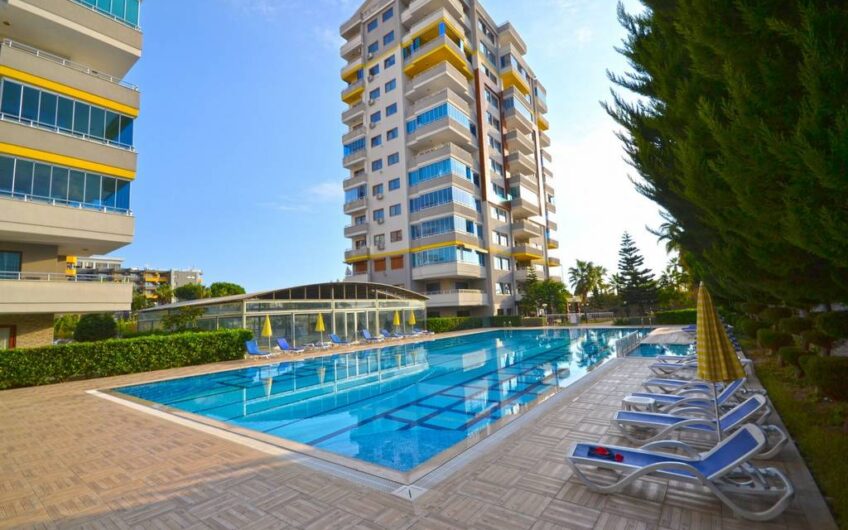 2+1 seafront fully furnished apartment for sale in Mahmutlar