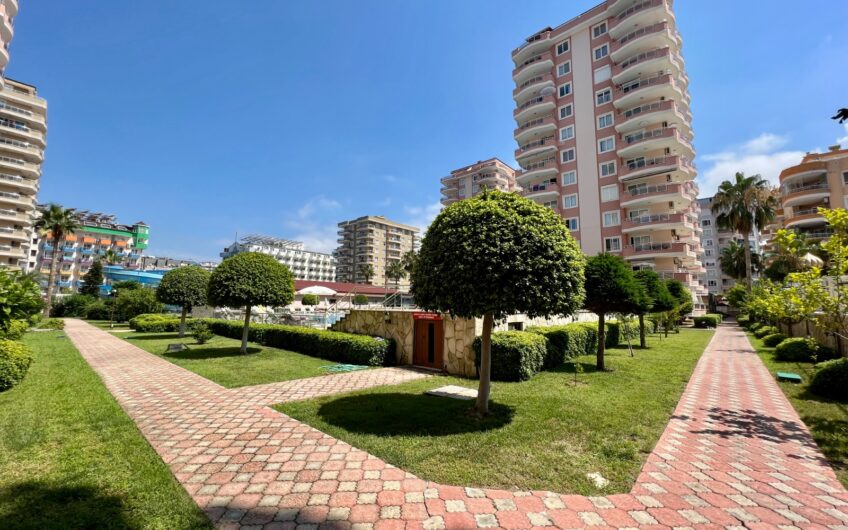 2+1 seafront apartment for sale in Mahmutlar