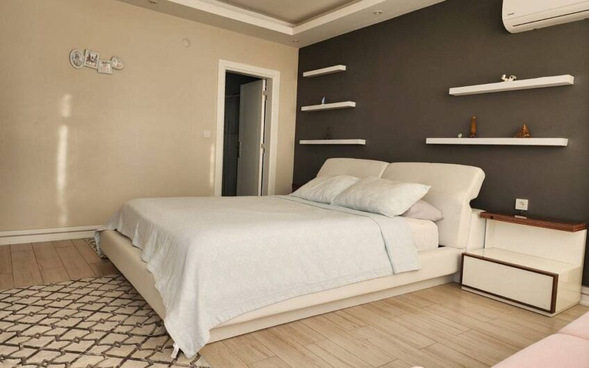 4-Zimmer-Luxus-Maisonette-Wohnung, die für die Staatsbürgerschaft geeignet ist
