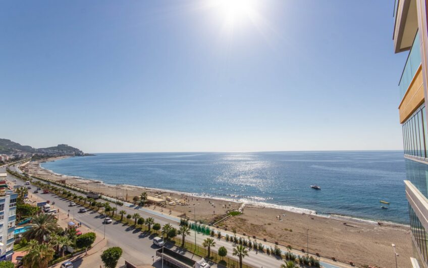 Luxury seafront apartment for sale in Mahmutlar