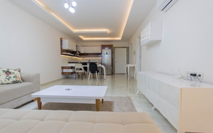 1+1 furnished apartment for sale in a luxury building in Mahmutlar