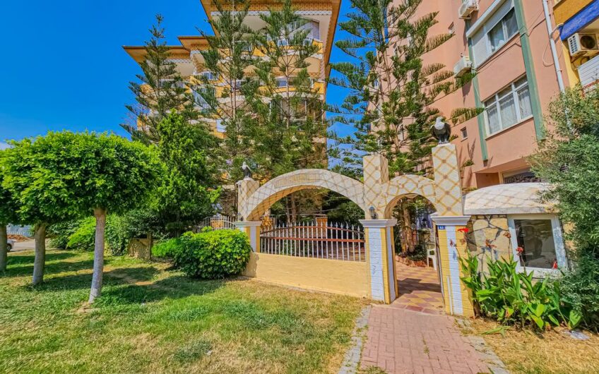 2+1 Flat in Oba Aloğlu Apartment