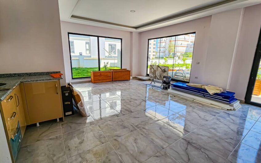 Brand new specially designed apartment in Avsallar