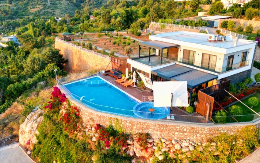 Detached Villa with Large Garden at Yaylali Kestel Alanya