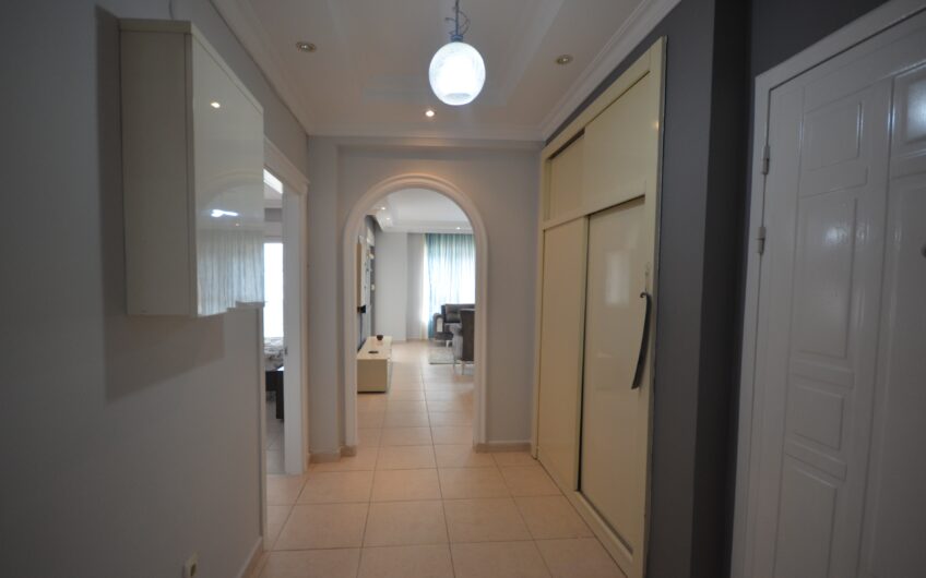 2+1 spacious and furnished apartment for sale