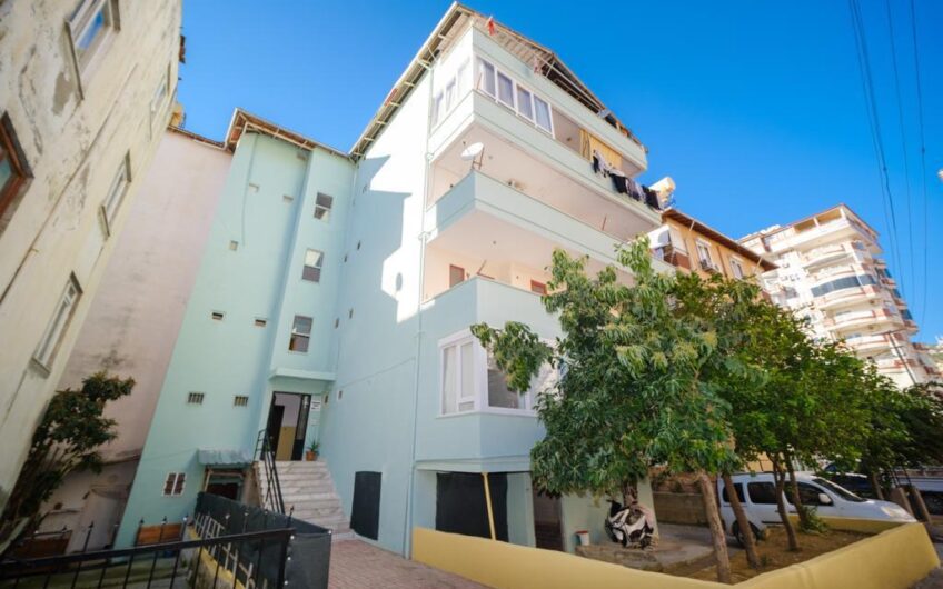 2+1 furnished apartment for sale in the center of Alanya