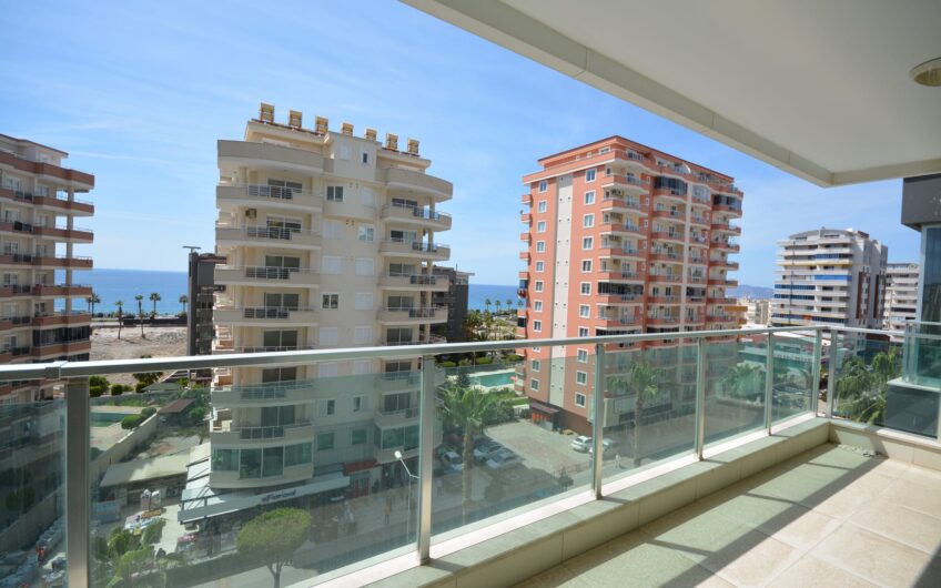 2 room apartment suitable for citizenship for sale in a central location in Mahmutlar