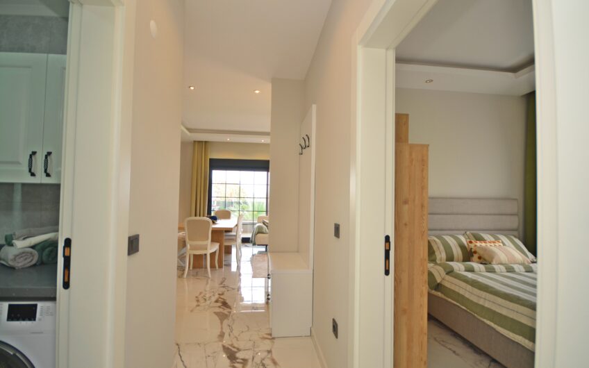 3-комнатная роскошная меблированная квартира с видом на море в Кестеле