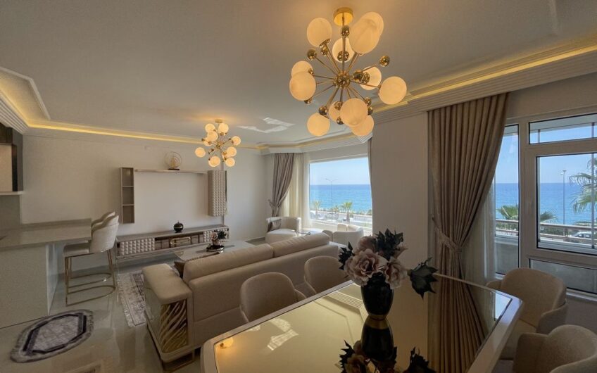 Luxury seafront apartment in Tosmur