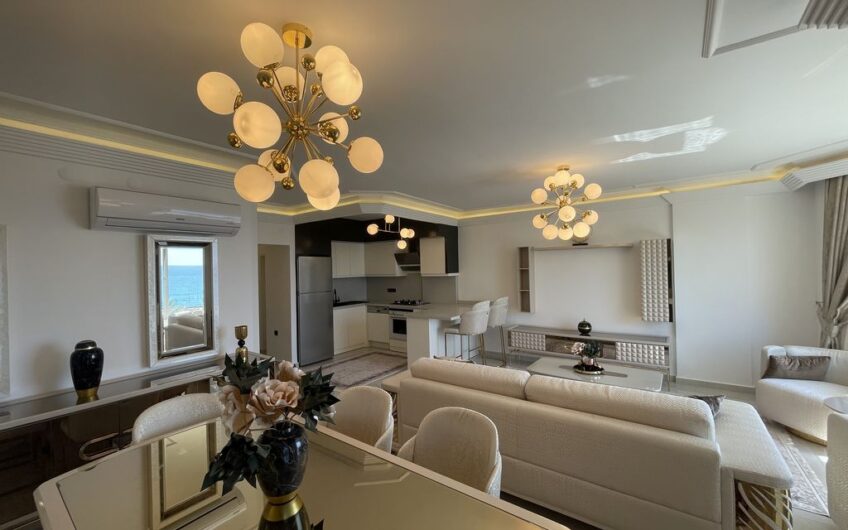 Luxury seafront apartment in Tosmur