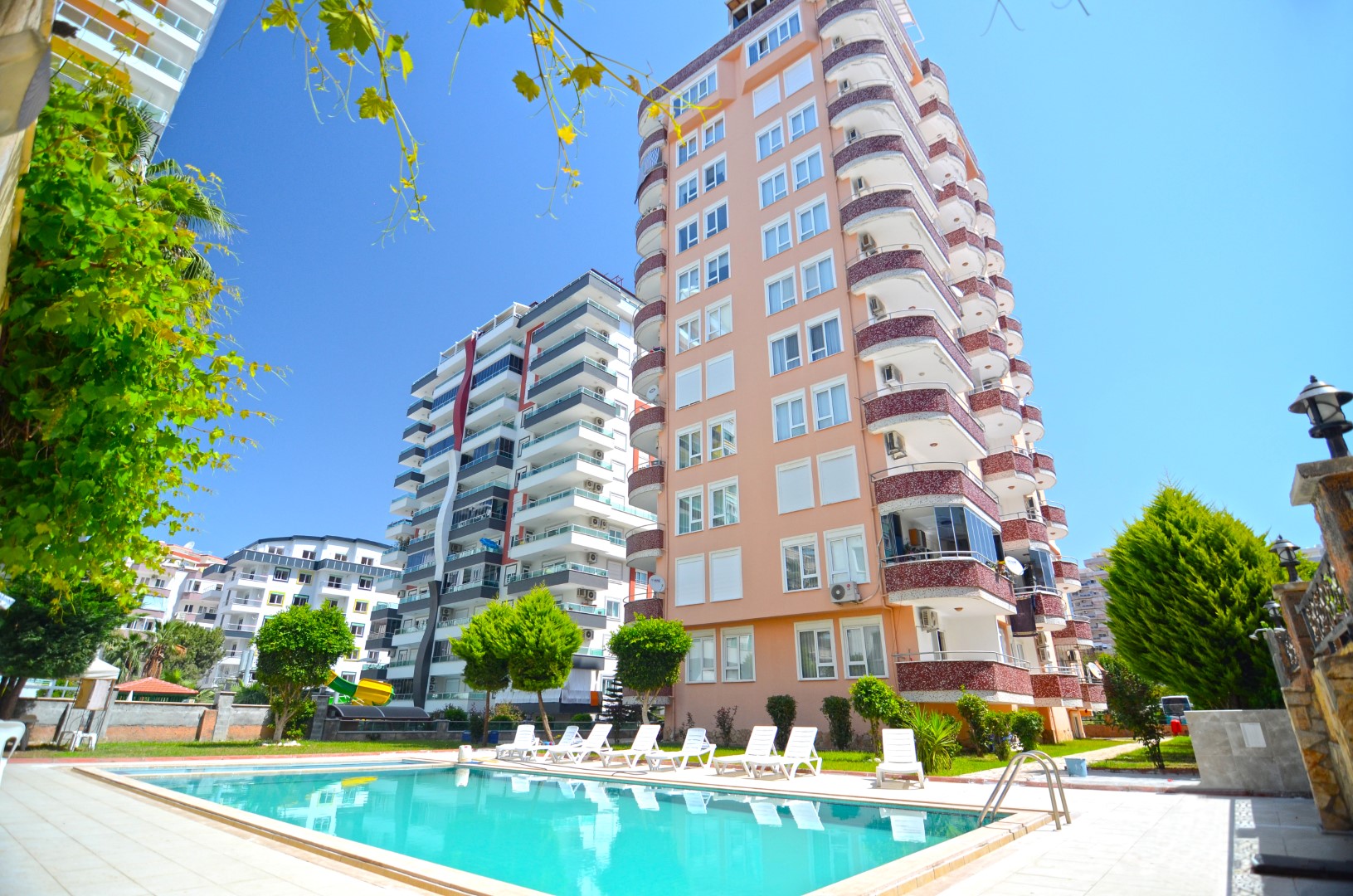 Furnished 2+1 Apartment Near the Sea in Mahmutlar Alanya Turkey