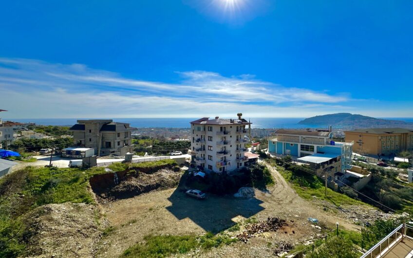 LYXVILLA MED FULL HAVS- OCH SLOTTSUTSIKTER I ALANYA, TURKIET