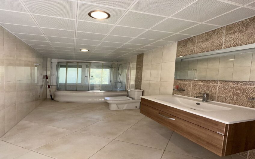 LYXVILLA MED FULL HAVS- OCH SLOTTSUTSIKTER I ALANYA, TURKIET