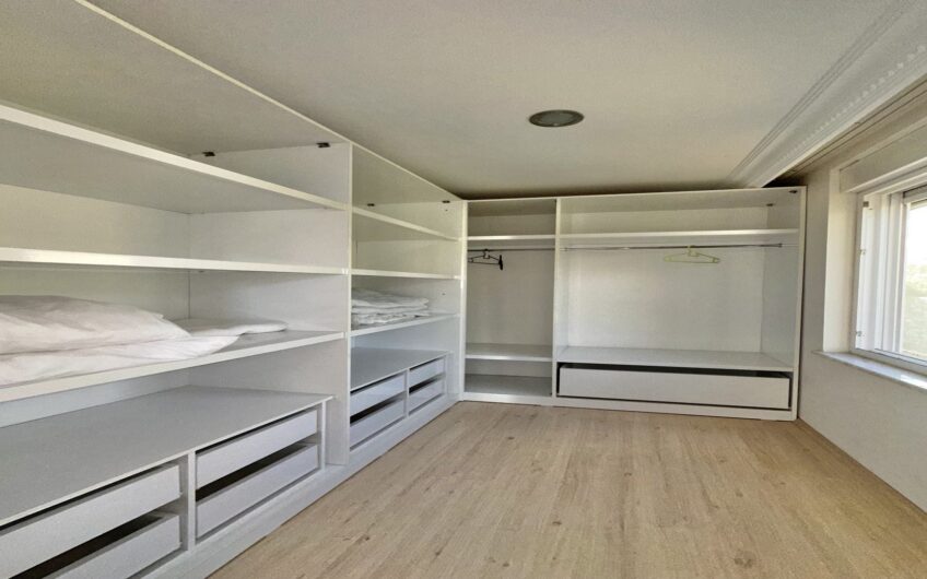 LYXVILLA MED FULL HAVS- OCH SLOTTSUTSIKTER I ALANYA, TURKIET