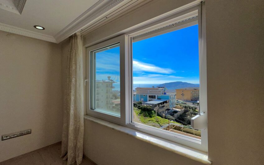 LYXVILLA MED FULL HAVS- OCH SLOTTSUTSIKTER I ALANYA, TURKIET