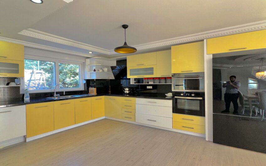 LYXVILLA MED FULL HAVS- OCH SLOTTSUTSIKTER I ALANYA, TURKIET