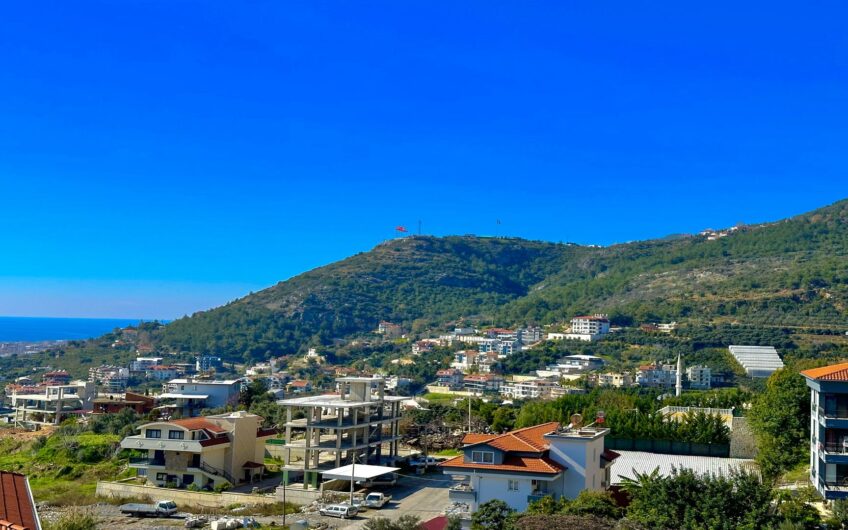 LYXVILLA MED FULL HAVS- OCH SLOTTSUTSIKTER I ALANYA, TURKIET