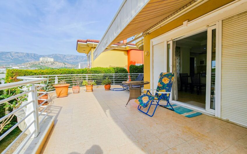 Срочно продается отдельно стоящая вилла в жилом комплексе в Карджичаке, Алания – инвестиционная возможность.