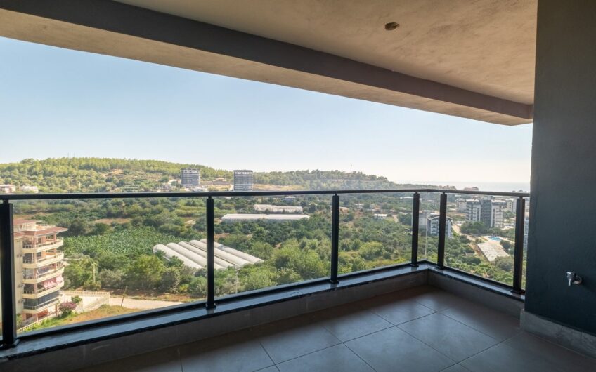 4 Room Penthouse for Sale in Demirtaş, Alanya – Suitable for Resident Permit