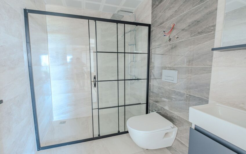 1+1 Apartments for Sale by the Sea in Kargıcak, Alanya