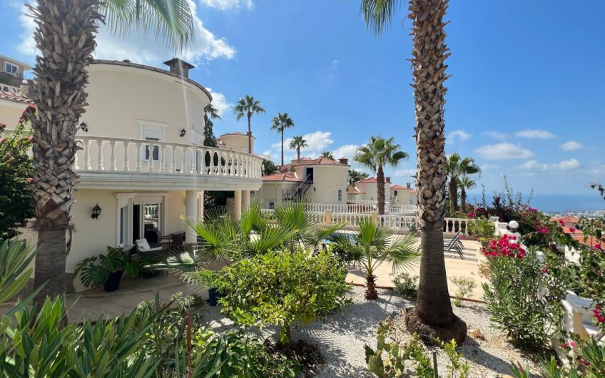 Luxury Detached Villa with Panoramic Sea and Castle Views in Kargıcak, Alanya