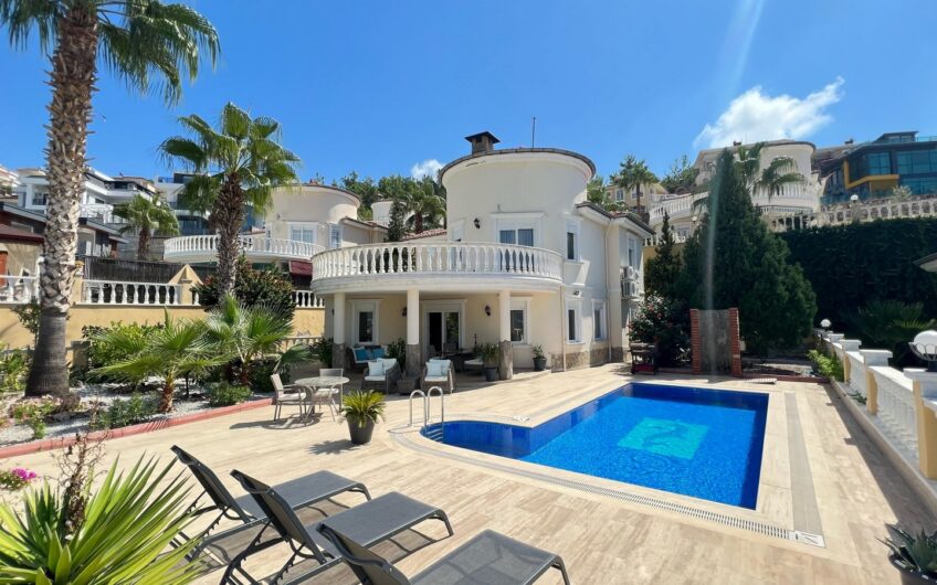 Luxury Detached Villa with Panoramic Sea and Castle Views in Kargıcak, Alanya