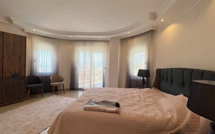 Luxury Detached Villa with Panoramic Sea and Castle Views in Kargıcak, Alanya