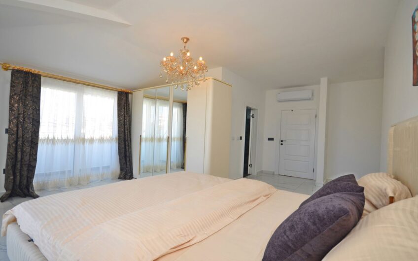 LUXURY 4 ROOM DUPLEX, 300 METERS FROM THE SEA IN KARGICAK, ALANYA
